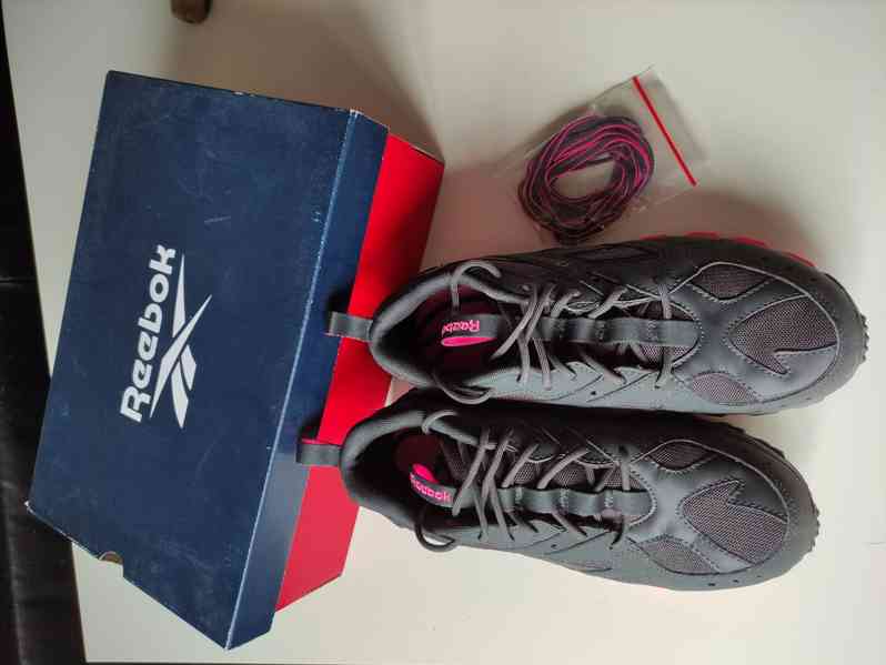 Reebok hot sale aztrek 38