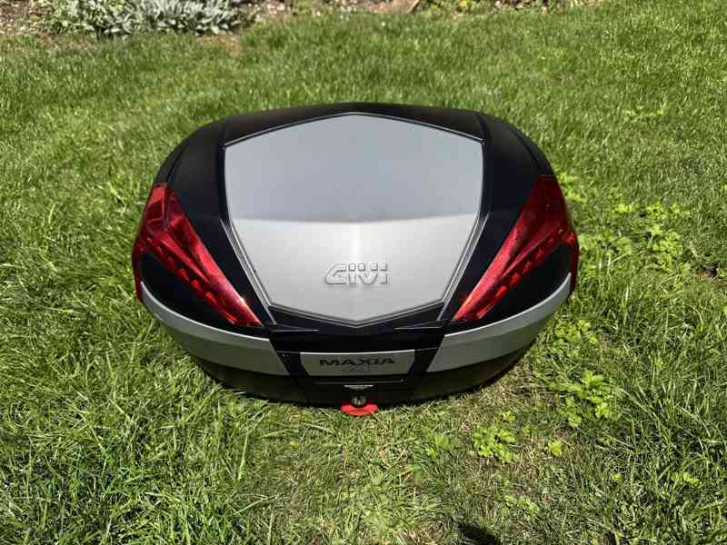 Kufry na motorku – GIVI Maxia 4 (56L), GIVI E22N - foto 3