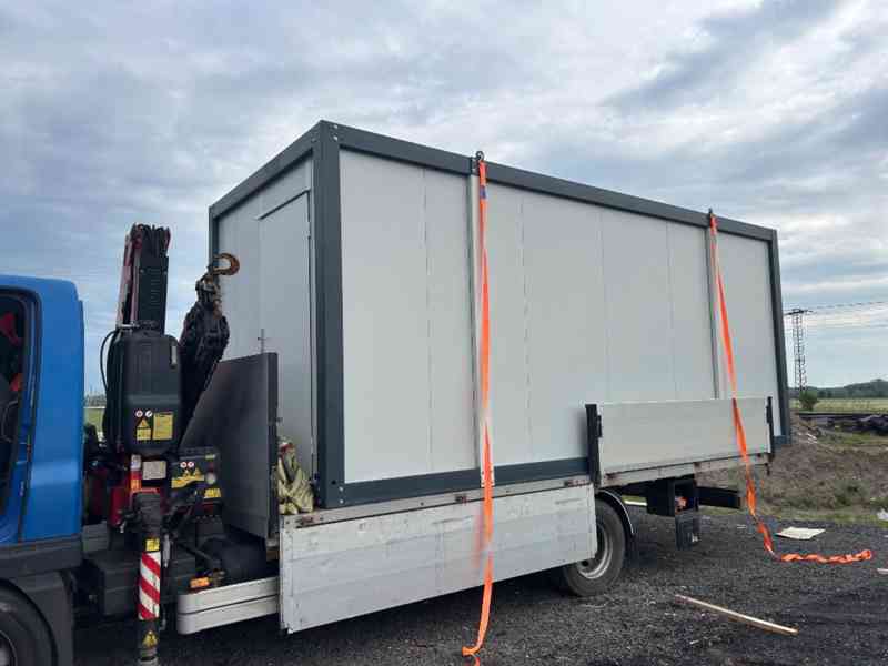 Obytný kontejner 6 × 2,4 m – v demontu, 1× okno + 1× dveře  - foto 6