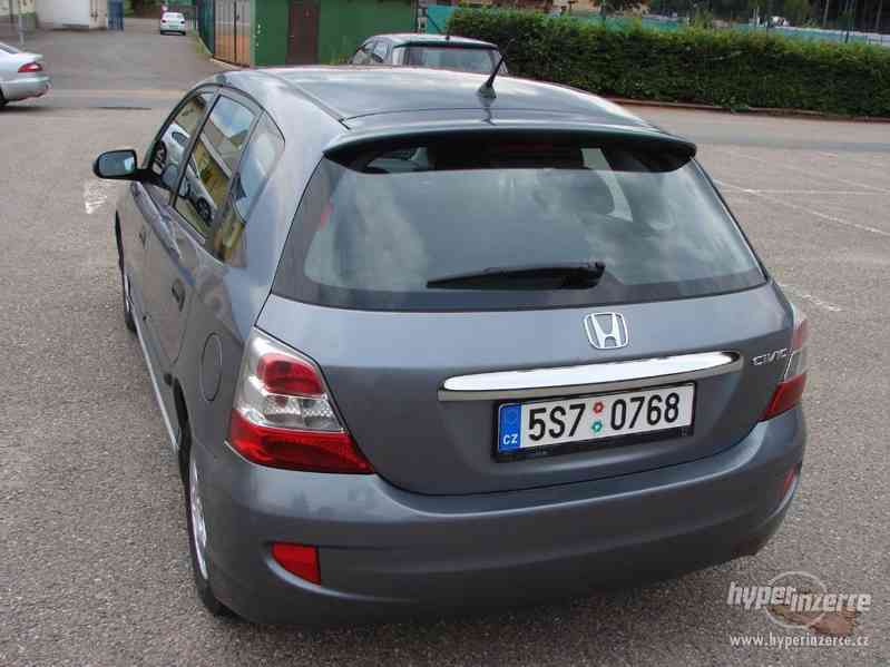 Honda Civic 1.4i r.v.2006 2.Maj.serv.kníž.Koup.ČR - foto 4
