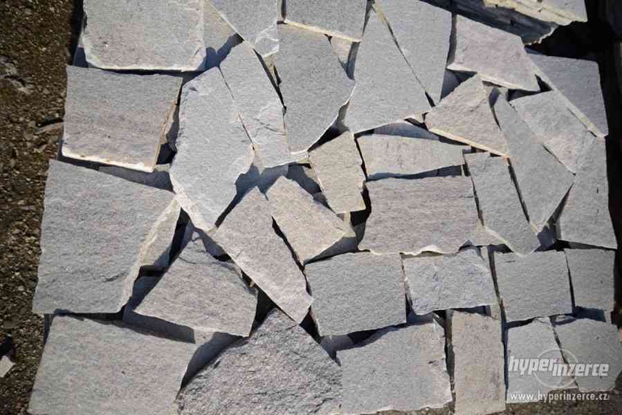 Kamenné obklady netvarované šedá metalíza-přírodní kámen - foto 2