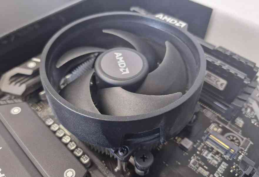 procesor AMD Ryzen 3600 - foto 2