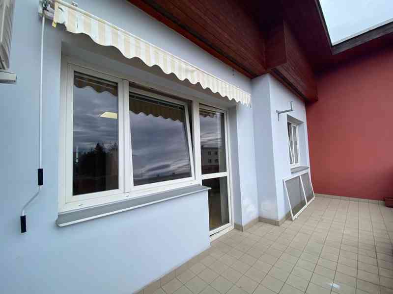 PROSTORNÝ BYT 3+1 K PRONÁJMU V IVANČICÍCH - foto 3