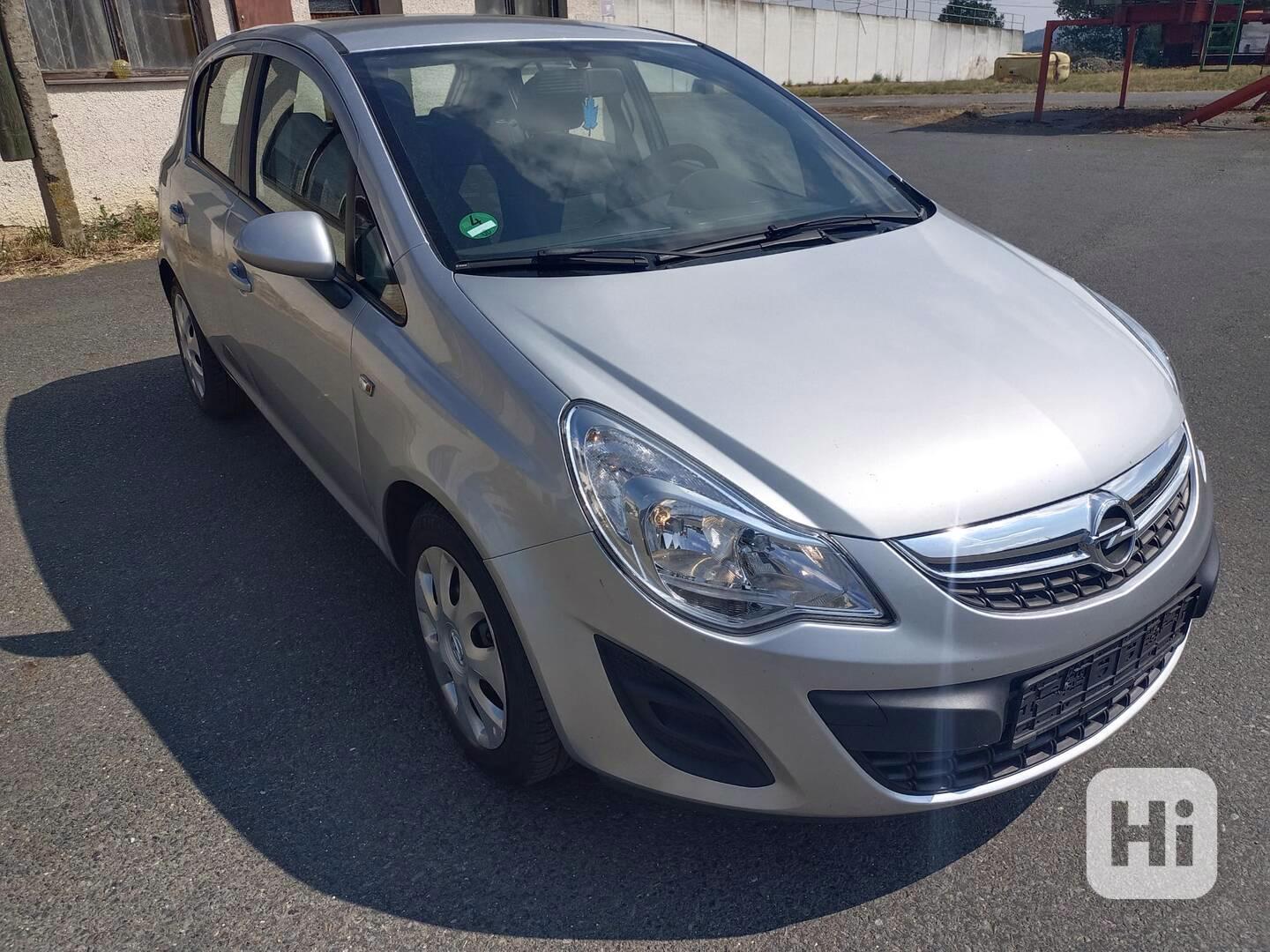 Opel Corsa D 1.2 16V 63Kw RV. 2011 - NOVÁ STK - foto 1