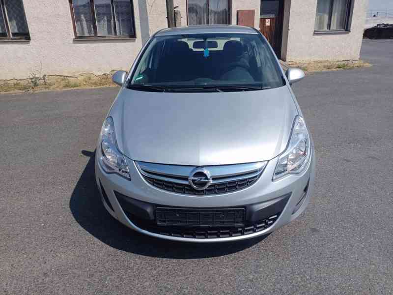Opel Corsa D 1.2 16V 63Kw RV. 2011 - NOVÁ STK - foto 12