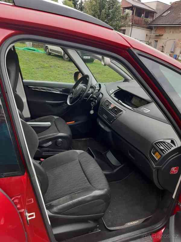 Citroën C4 Picasso 2,0 - foto 8