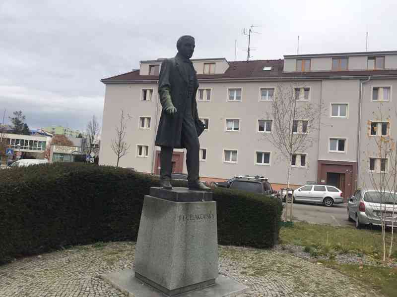 Prodej zděného bytu 2+1 ve Strakonicích - foto 1