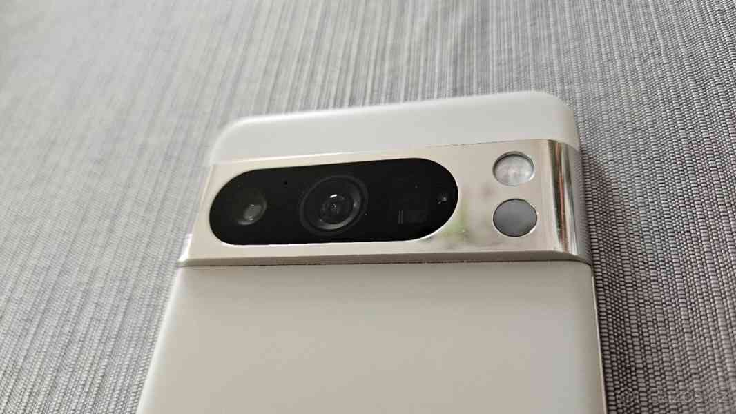 Google Pixel 8 PRO - foto 3