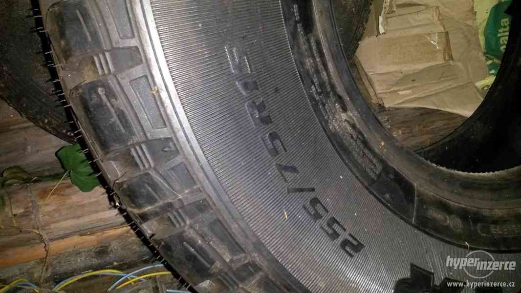 Prodám pneu Goodyear Wrangler AT/R 255/75 R15 .NOVÁ. - foto 3
