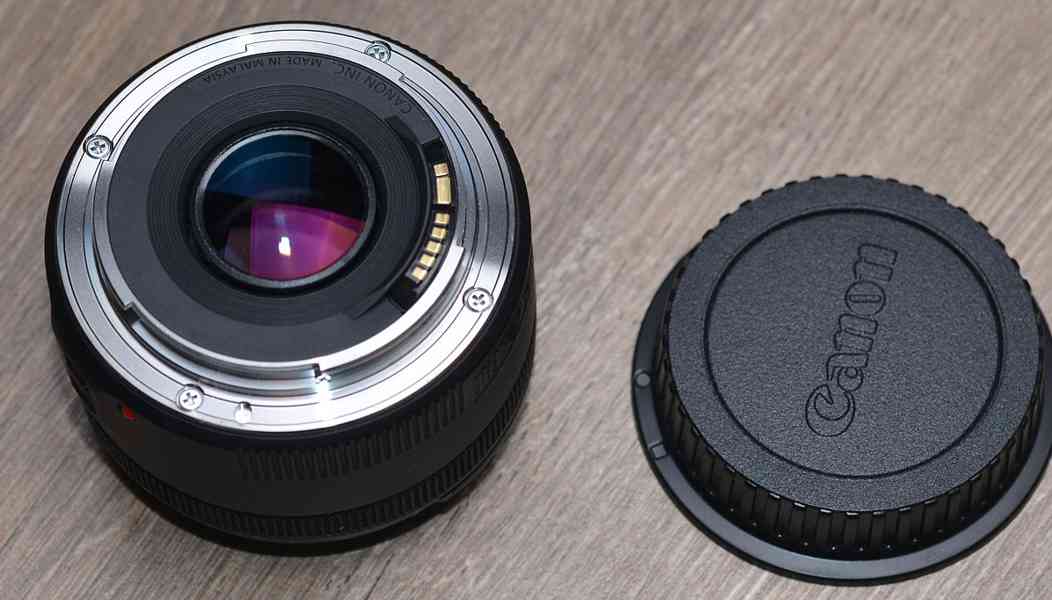 Canon EF 50mm f/1.8 STM **fullframe - formát*Pevný - foto 4