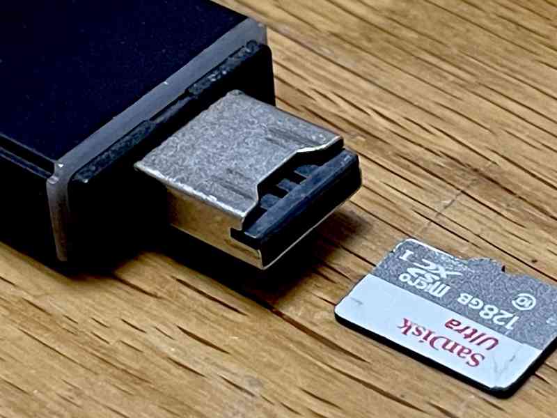 Špionážní mini kamera Secutek UC-60 + 128 GB SD karta - foto 2