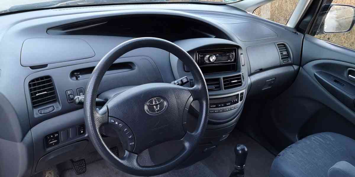 Prodám Toyota Previa 2,4 115 kw r.v.2006 - foto 6