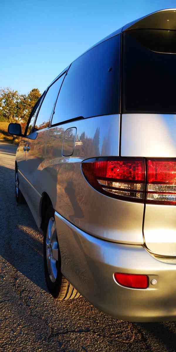 Prodám Toyota Previa 2,4 115 kw r.v.2006 - foto 2