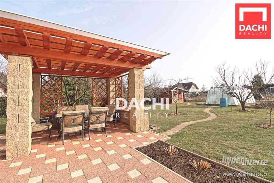 Prodej rodinného domu 7+kk s dvojgaráží a zahradou o výměře 1610m2 v obci Senohraby, okr. Praha - Vý - foto 14