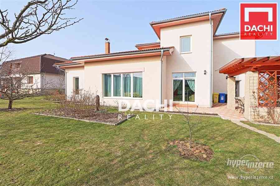 Prodej rodinného domu 7+kk s dvojgaráží a zahradou o výměře 1610m2 v obci Senohraby, okr. Praha - Vý - foto 41