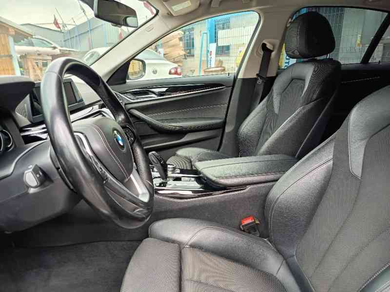 BMW 530D xDrive Sport Line 195KW ČR DPH - foto 21