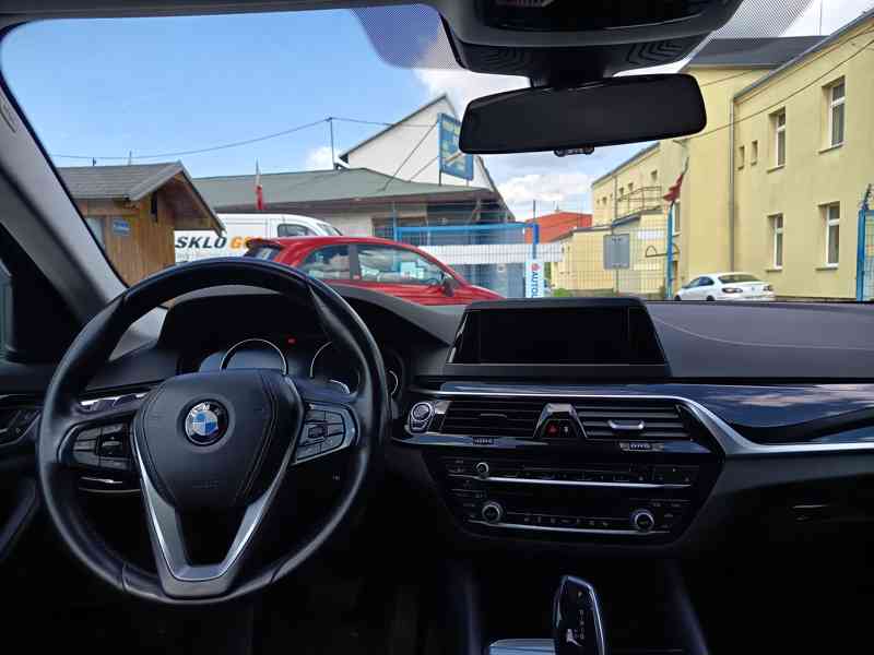 BMW 530D xDrive Sport Line 195KW ČR DPH - foto 34