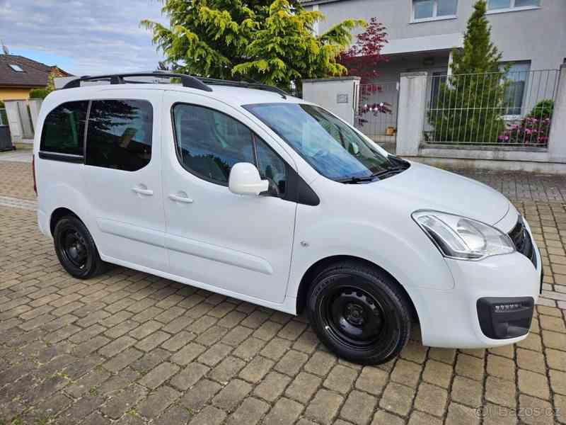Peugeot Partner Tepee 1,6   s kempovací vestavbou - foto 8