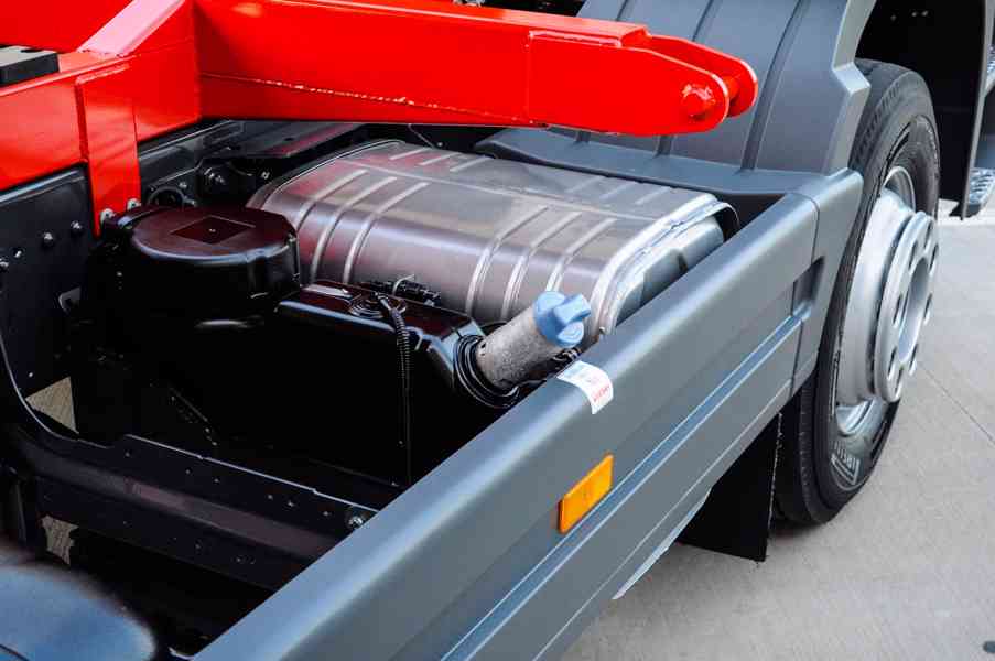 MERCEDES ATEGO 1218 - TŘÍSTRANNÝ S3 SKLÁPĚČ - VYKLÁPĚČ EU5 - foto 77