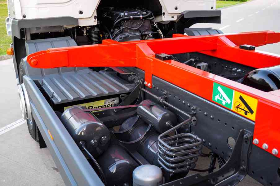 MERCEDES ATEGO 1218 - TŘÍSTRANNÝ S3 SKLÁPĚČ - VYKLÁPĚČ EU5 - foto 68