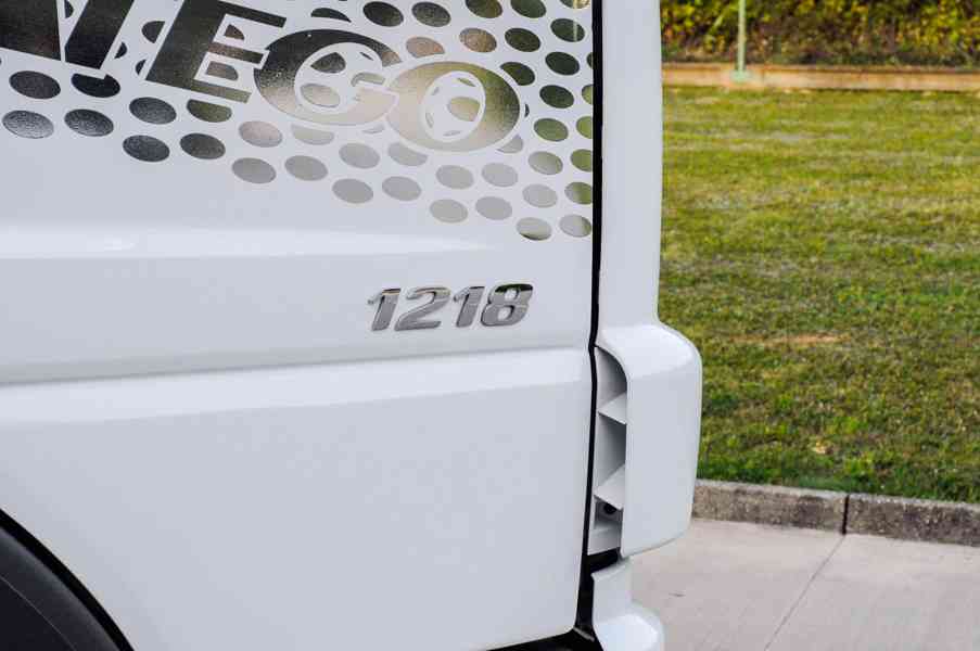 MERCEDES ATEGO 1218 - TŘÍSTRANNÝ S3 SKLÁPĚČ - VYKLÁPĚČ EU5 - foto 9