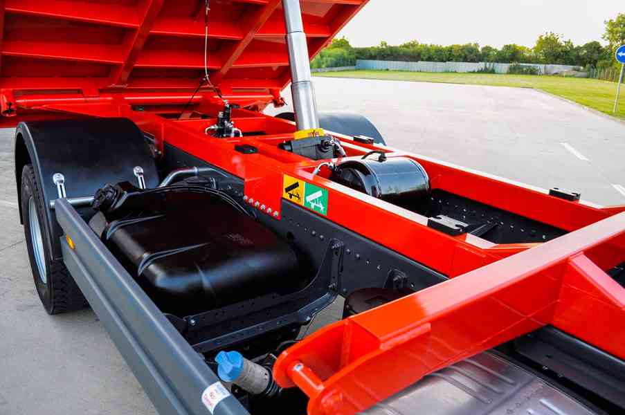 MERCEDES ATEGO 1218 - TŘÍSTRANNÝ S3 SKLÁPĚČ - VYKLÁPĚČ EU5 - foto 78