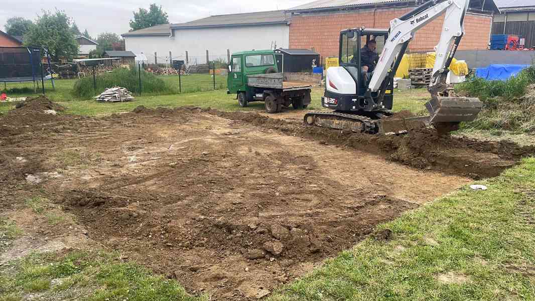 Zemní výkopové práce minibagrem bobcat 3500kg - foto 2