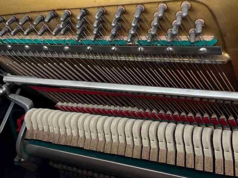PIANO Pianino zn. ROUS s klavírní stoličkou - foto 9