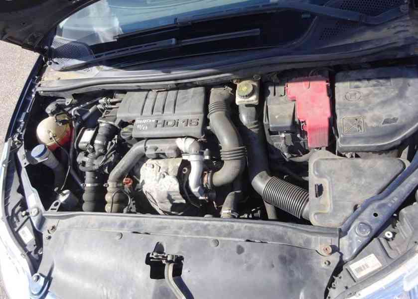 Citroen C4 1.6 HDI r.v.2010 (66 kw) Koupeno v ČR - foto 16