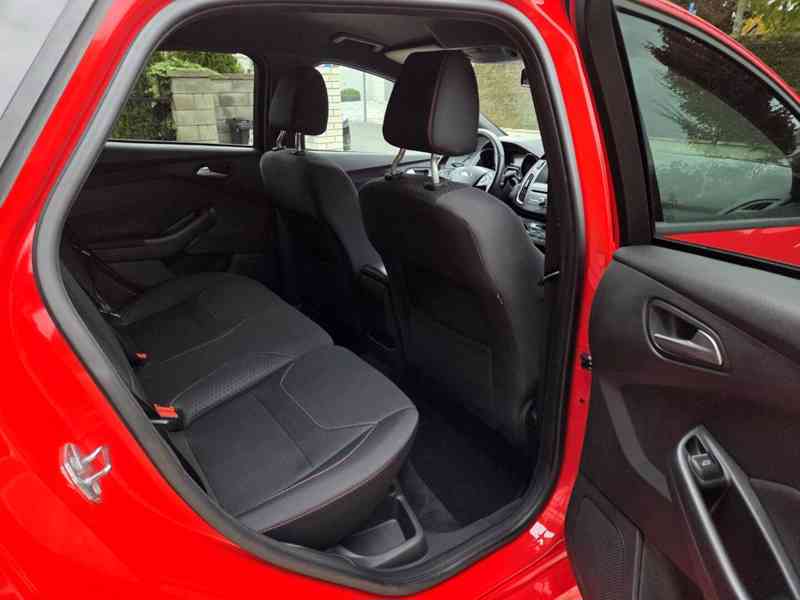 Ford Focus III 1.5 TDCi ST-Line - foto 12