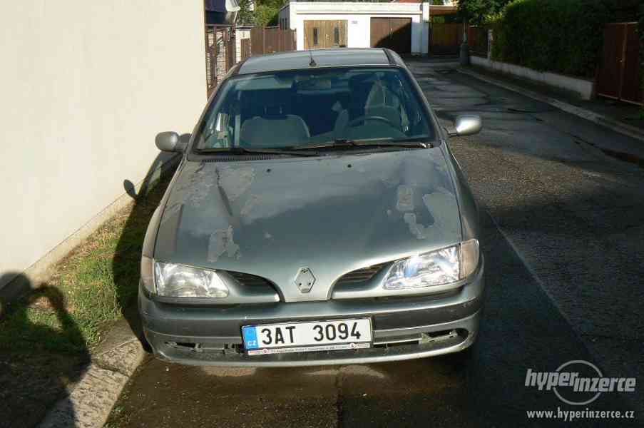 Renault Mégane 1998 - foto 2