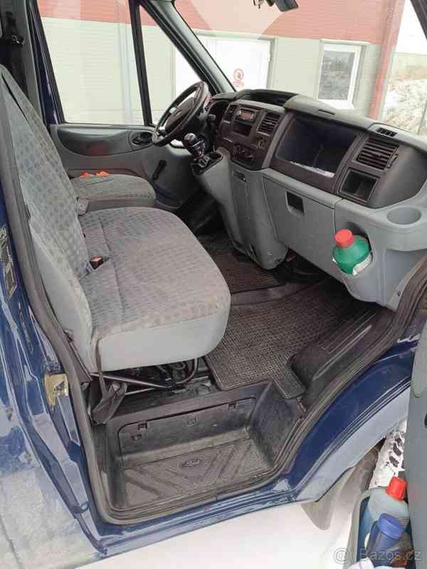 Ford Transit - foto 2