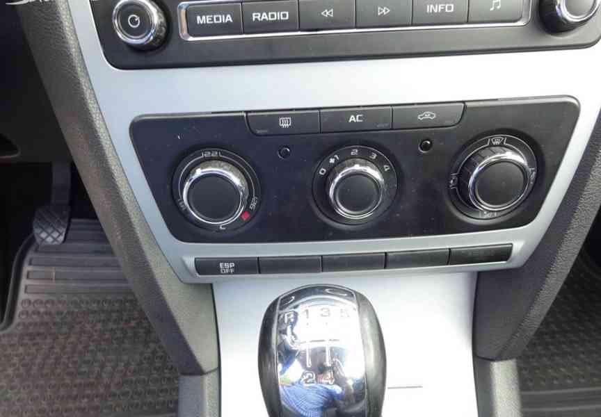 Škoda Octavia, 1,9 TDI (77 KW)r.v.-2009,STK 8/2028 - foto 12