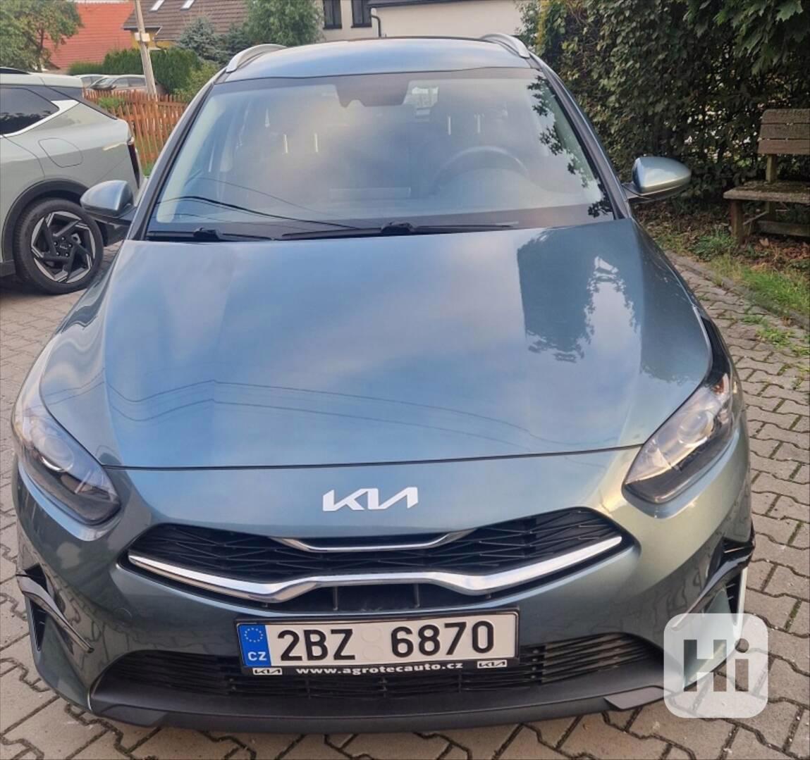 Kia Ceed 1,5   T GDi SPIN – 2022 - foto 1