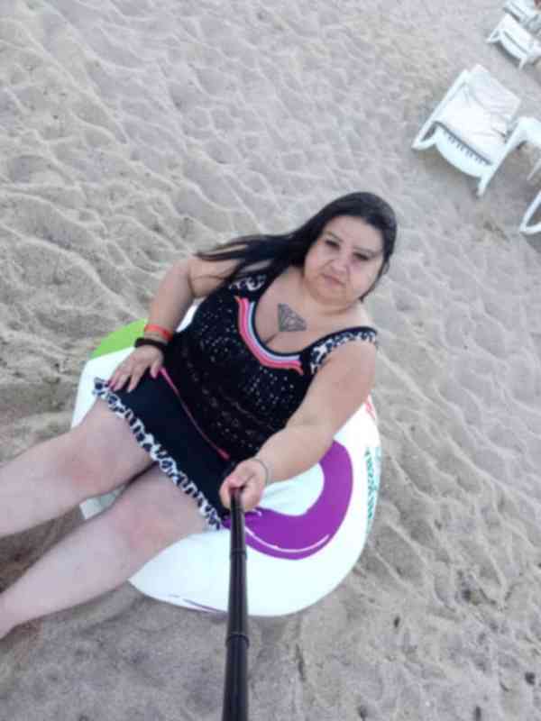 Hledám  práci(focení+porno ) - foto 2