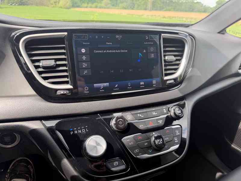 Chrysler Pacifica Voyager 3,6 Radar Nové 2025 DPH - foto 17