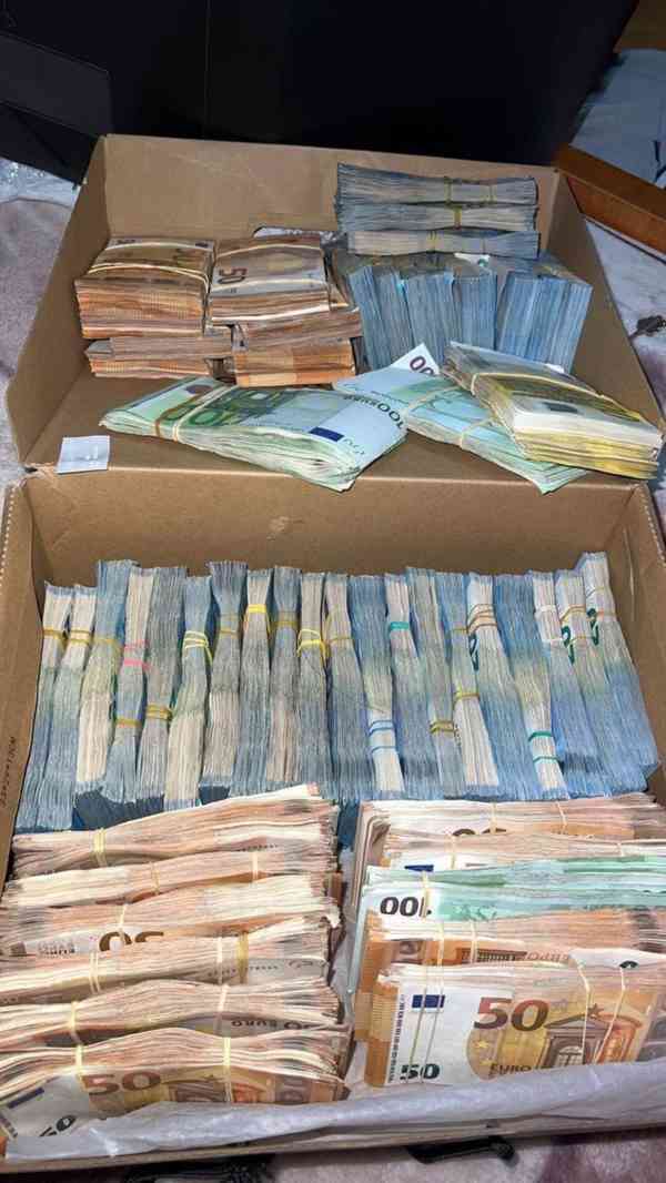 Půjčkové služby - foto 4