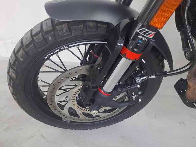 Husqvarna Svartpilen 125 ABS - foto 18