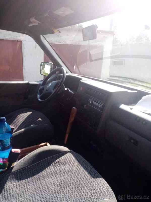 Volkswagen Transporter 2,5 T4 - foto 6