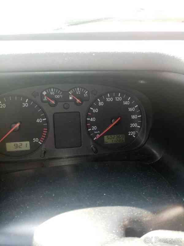 Volkswagen Transporter 2,5 T4 - foto 10