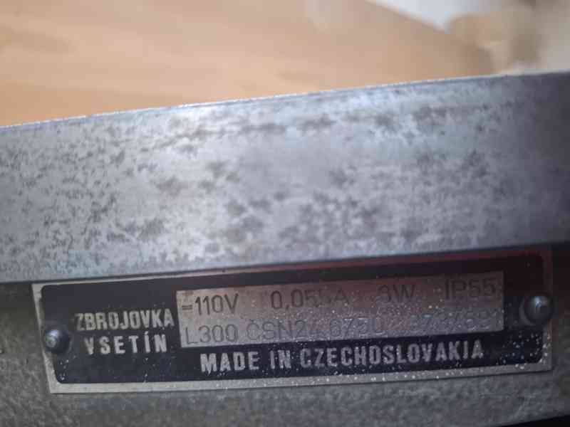 Magnetický naklápěcí stůl - foto 1