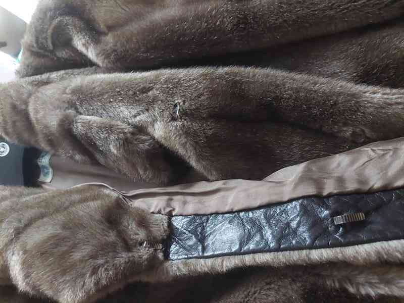 Dámský kožíšek - foto 3