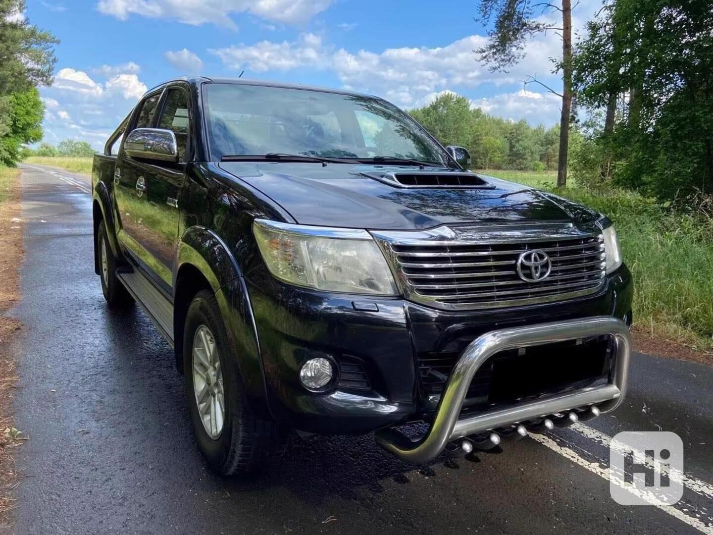 Toyota Hilux 2.5 D-4D Double Cab Life 106kw - foto 1