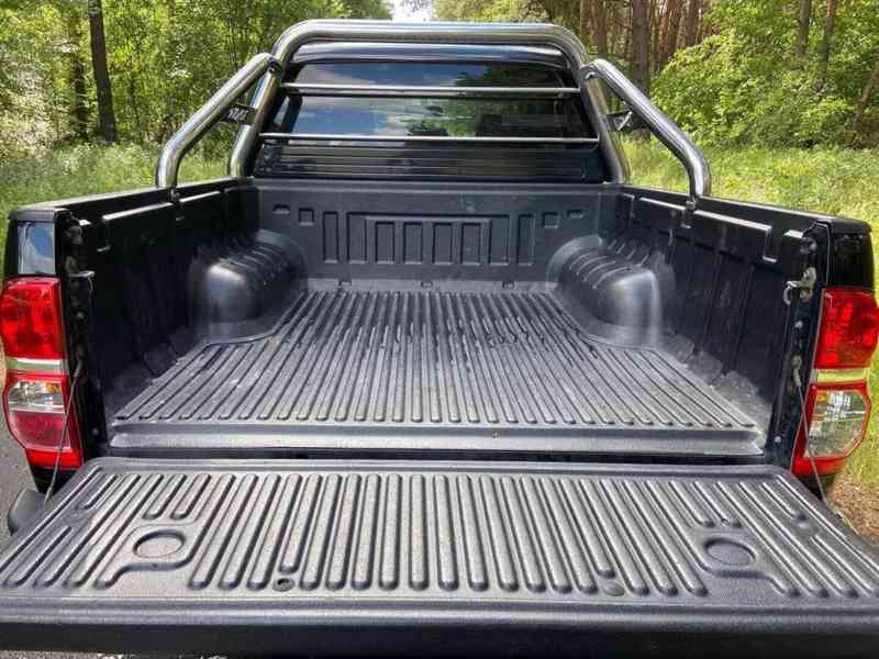 Toyota Hilux 2.5 D-4D Double Cab Life 106kw - foto 7