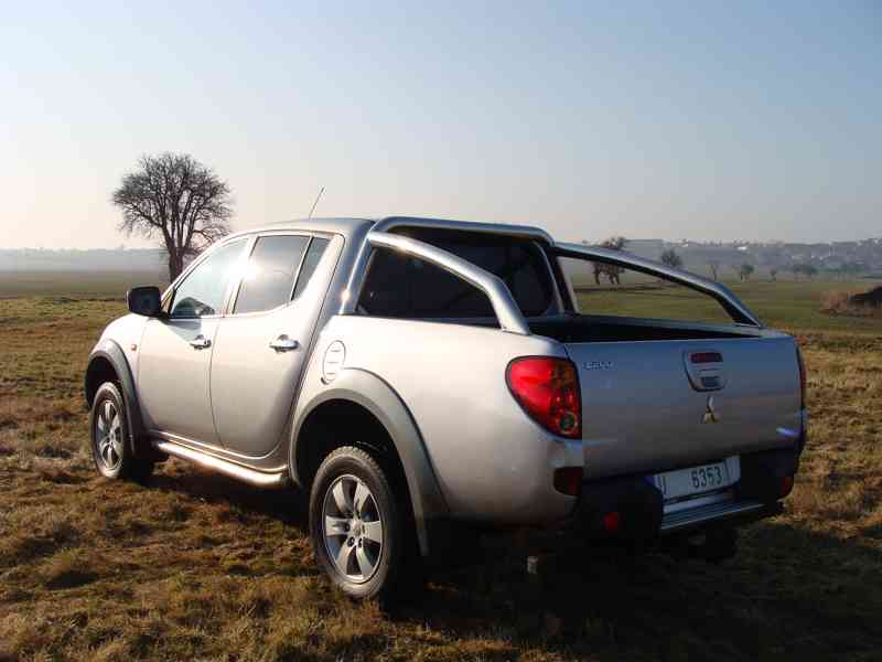 Mitsubishi L200, 2,5 Di-D 4x4 rok 2008 - foto 4