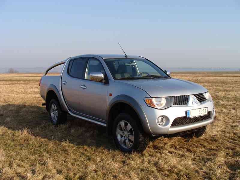 Mitsubishi L200, 2,5 Di-D 4x4 rok 2008 - foto 2