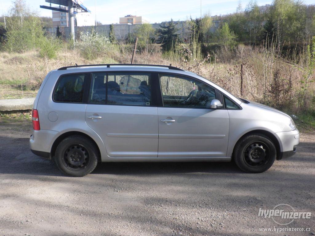 Volkswagen Touran - foto 1