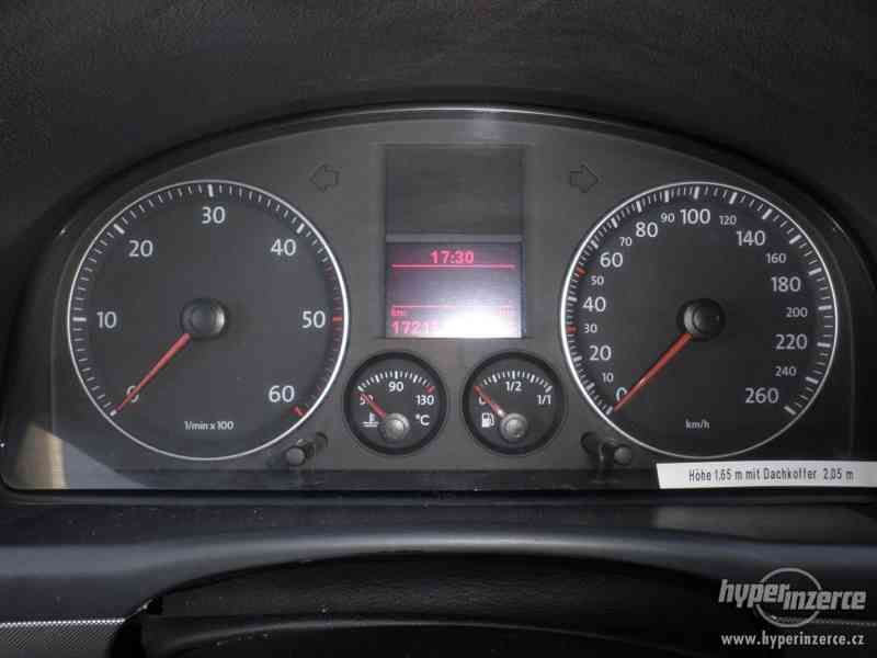 Volkswagen Touran - foto 2