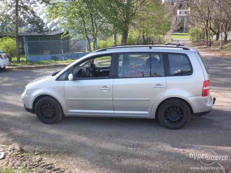 Volkswagen Touran - foto 6