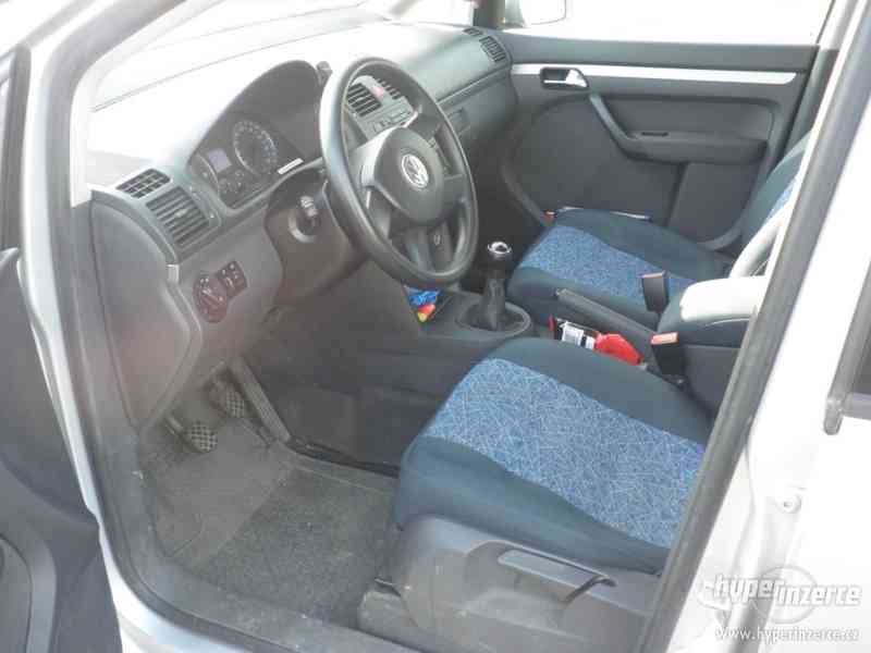 Volkswagen Touran - foto 7